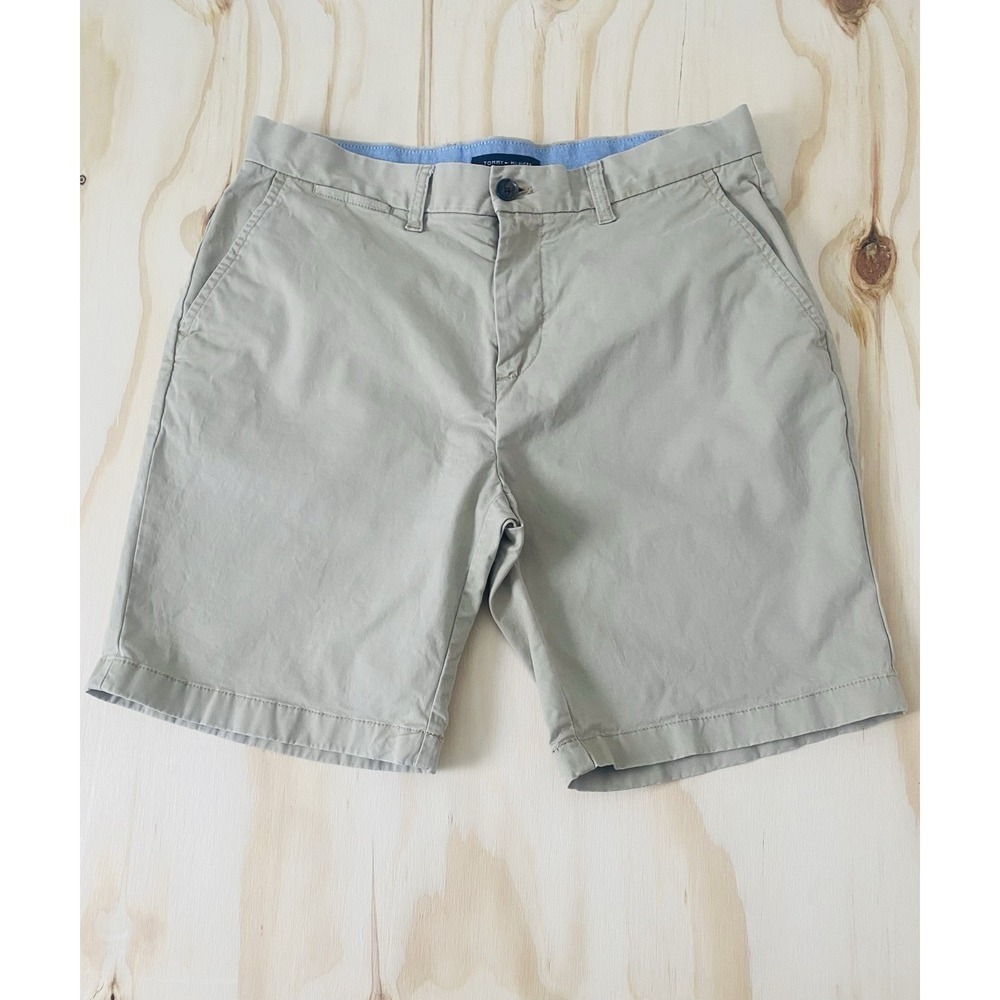 Tommy Hilfiger Men's Size 32 Khaki Chino Flat Front Shorts Beige Color